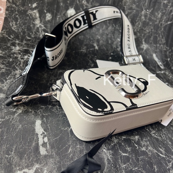 MARC JACOBS snapshot - Picture 3 of 12